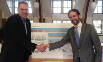 Ondertekening contracten Schaepmanlaan - RKWBV en Uffkes  (7).JPG