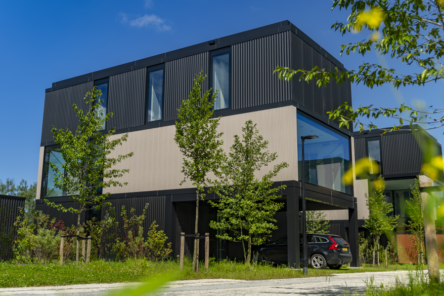 Eilanden West hout staal woning