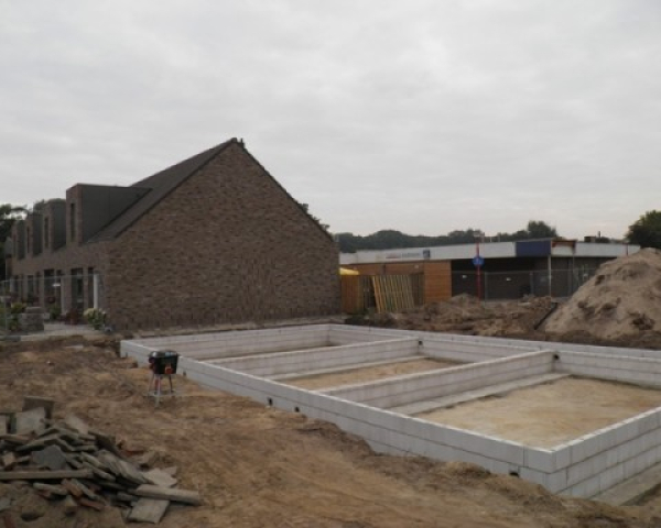 Start bouw 3 woningen.jpg
